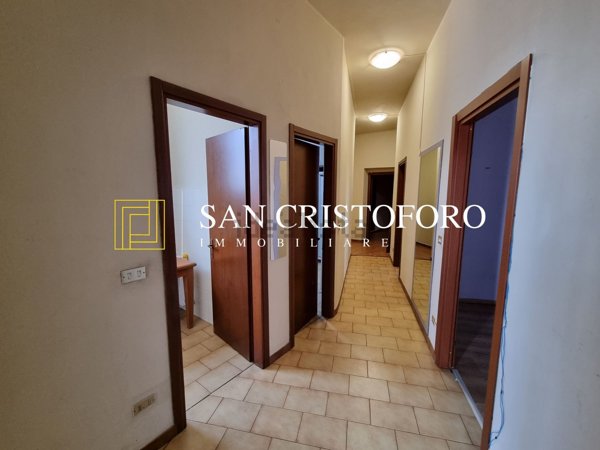 appartamento in vendita a Saronno in zona Fusetti