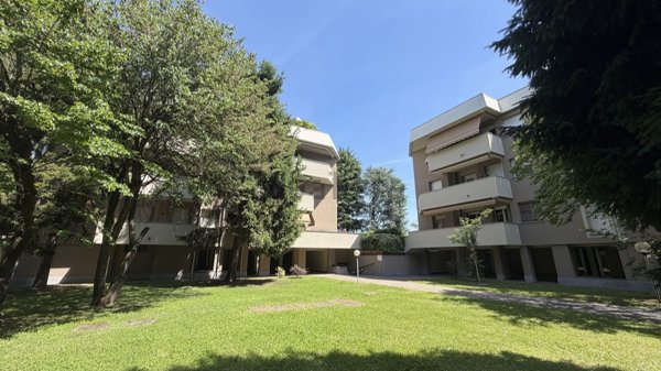 appartamento in vendita a Saronno