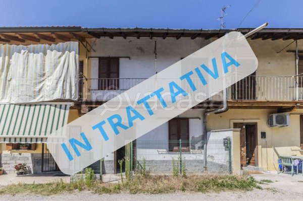 casa indipendente in vendita a Saronno