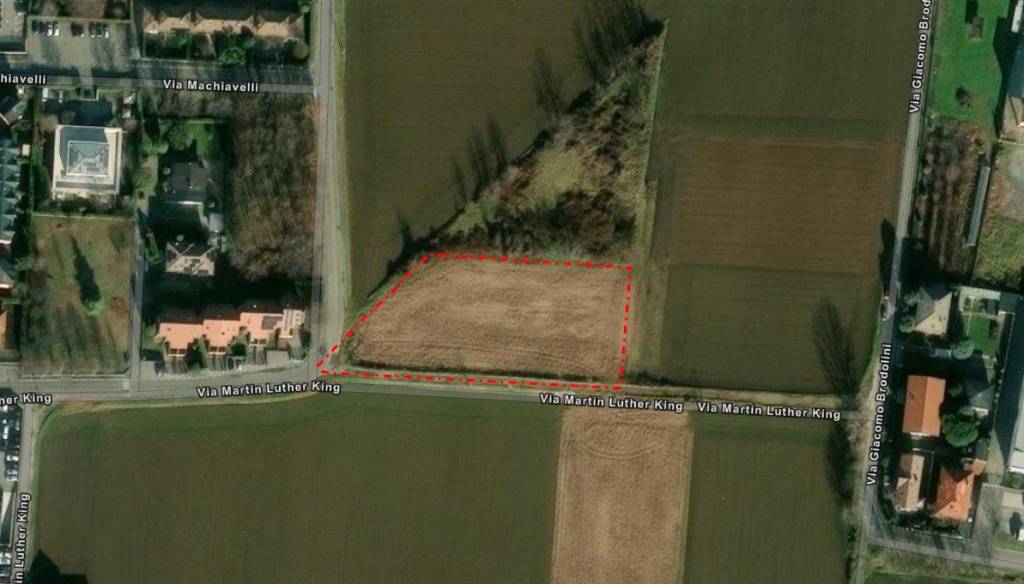 terreno edificabile in vendita a Saronno