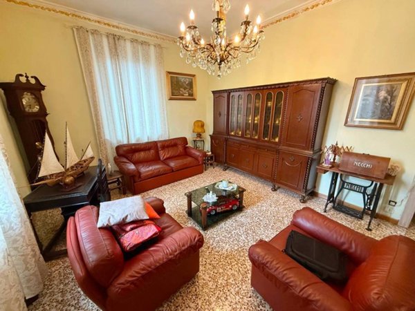 appartamento in vendita a Saronno