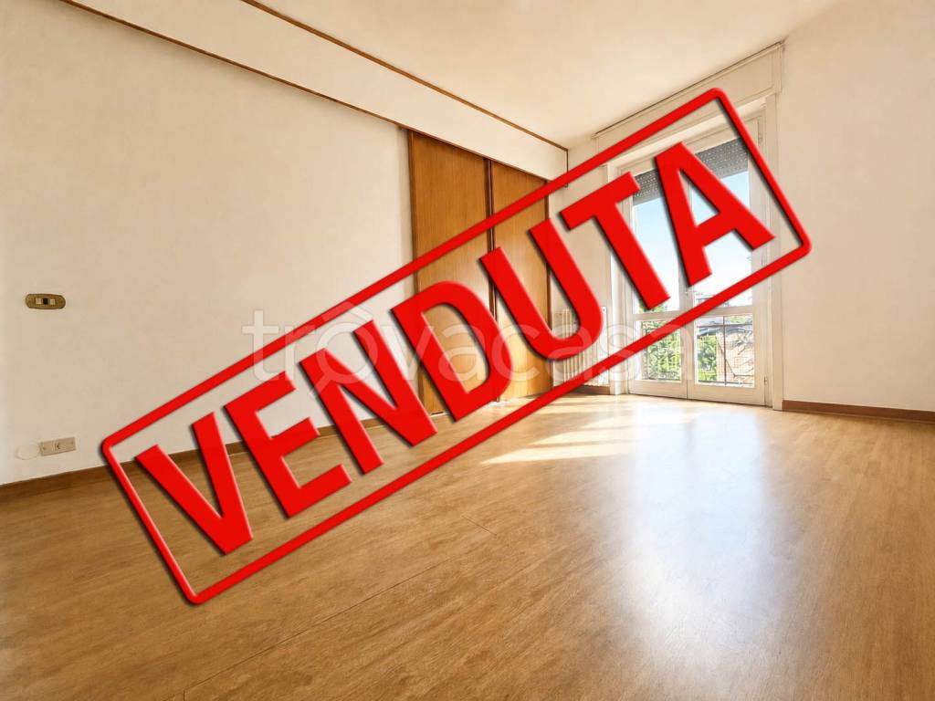 appartamento in vendita a Saronno