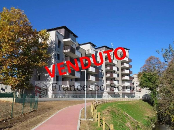 appartamento in vendita a Saronno in zona Campo dei Fiori