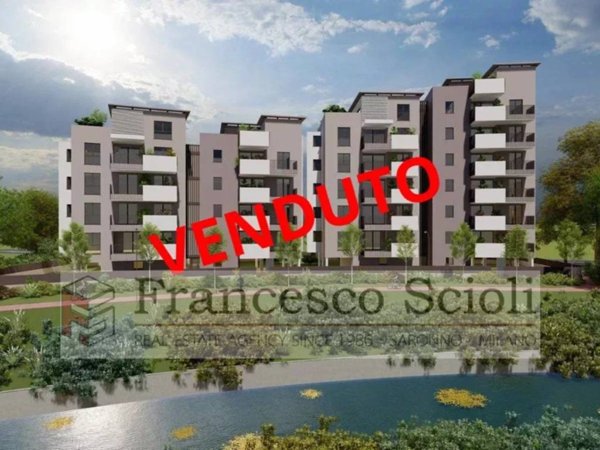 appartamento in vendita a Saronno in zona Campo dei Fiori