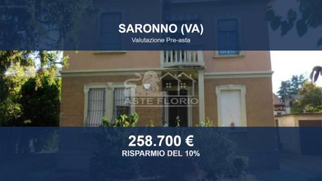 casa indipendente in vendita a Saronno