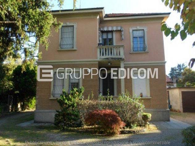 casa indipendente in vendita a Saronno