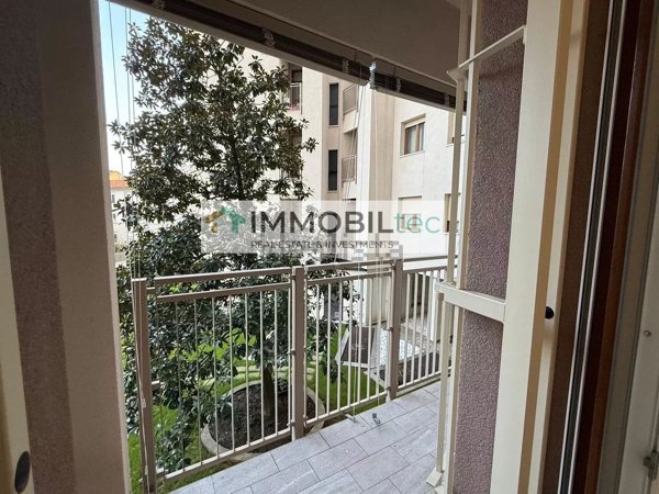 appartamento in vendita a Saronno in zona Campo dei Fiori