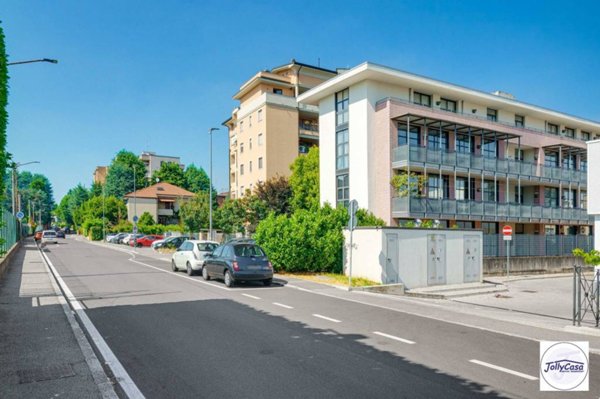 appartamento in vendita a Saronno