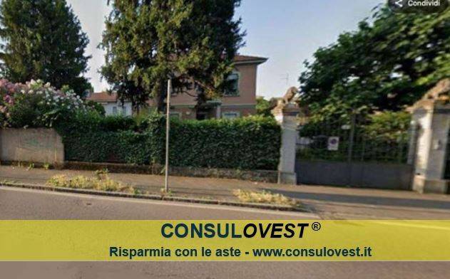 casa indipendente in vendita a Saronno