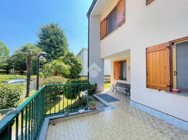 casa indipendente in vendita a Saronno