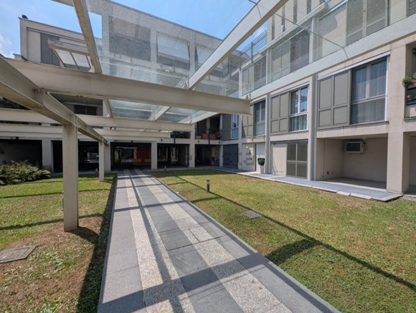appartamento in vendita a Saronno