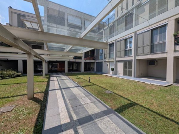 appartamento in vendita a Saronno