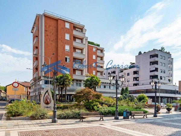 appartamento in vendita a Saronno