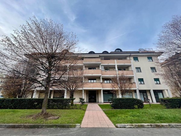 ufficio in vendita a Saronno