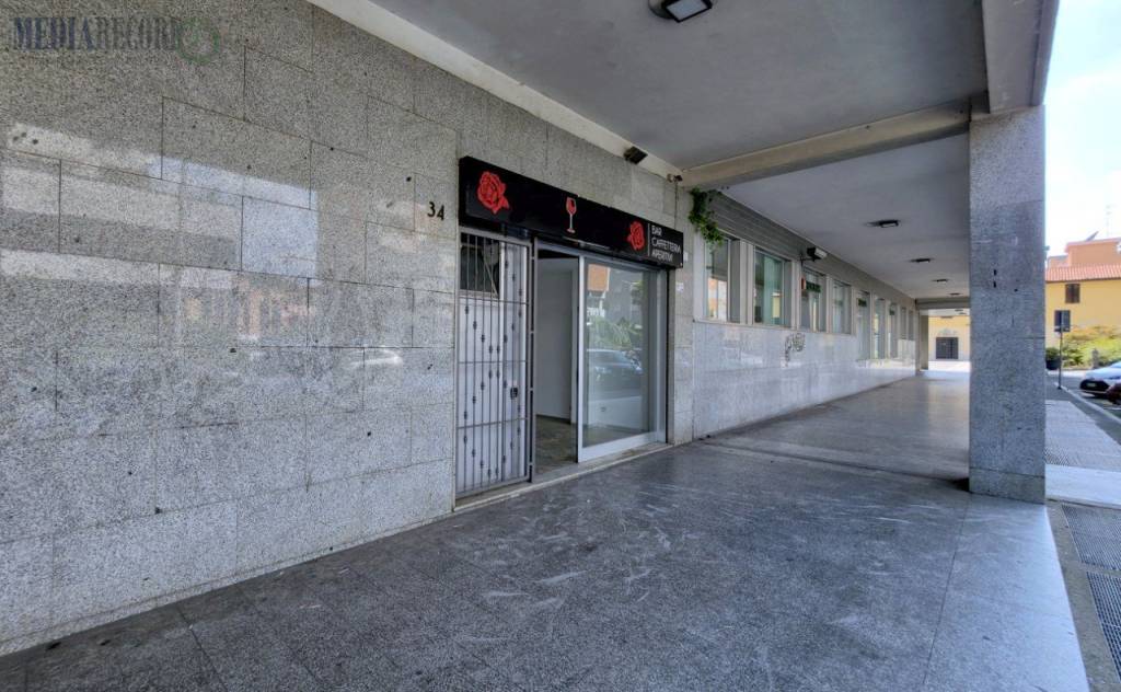 negozio in vendita a Saronno