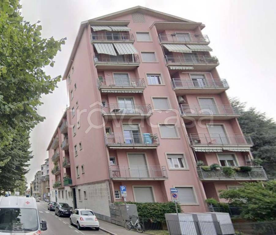 appartamento in vendita a Saronno