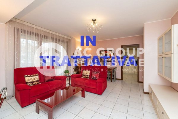 appartamento in vendita a Saronno in zona Cascina Colombara