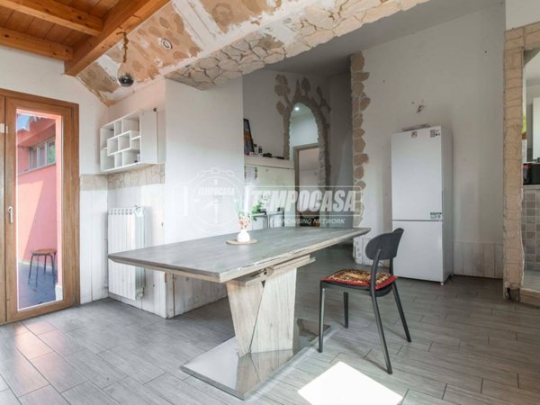 appartamento in vendita a Saronno
