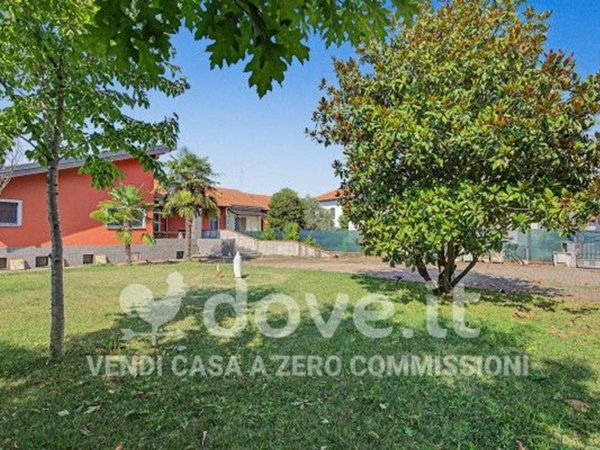 casa indipendente in vendita a Saronno