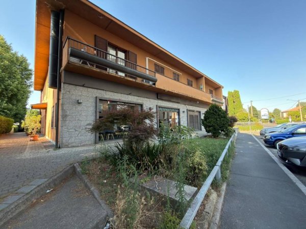 negozio in vendita a Saronno