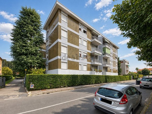 appartamento in vendita a Saronno in zona Dal Pozzo