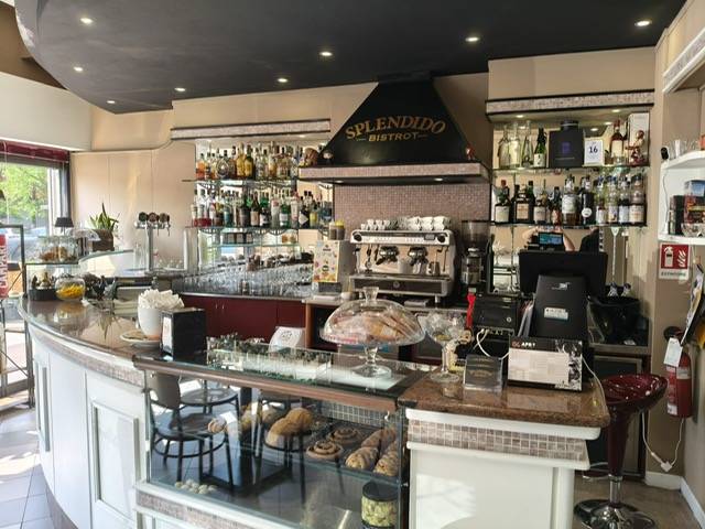 esercizio commerciale in vendita a Saronno in zona Fusetti