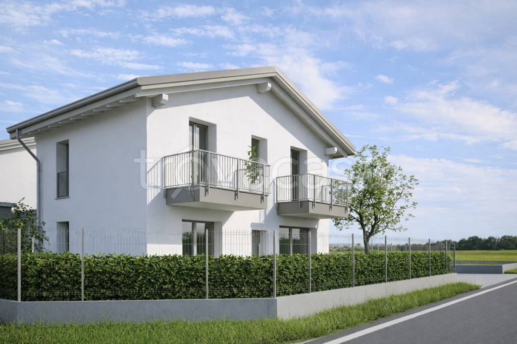 casa indipendente in vendita a Saronno