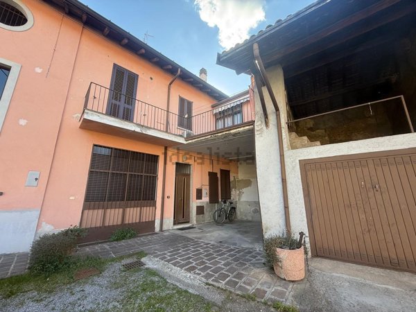 appartamento in vendita a Saronno