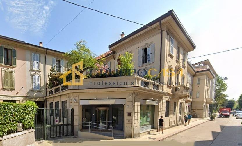 negozio in vendita a Saronno