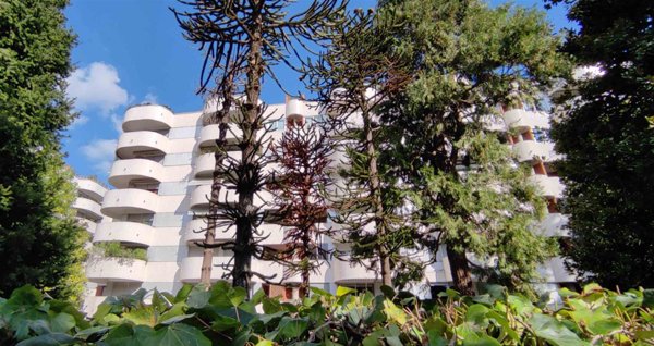 appartamento in vendita a Saronno in zona Dal Pozzo