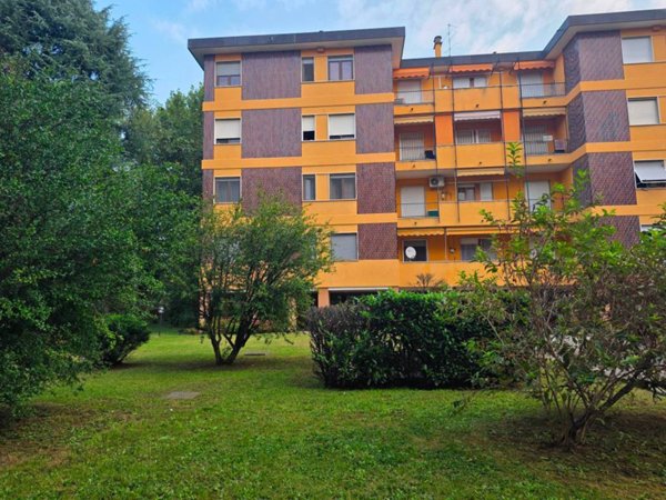 appartamento in vendita a Saronno in zona Dal Pozzo