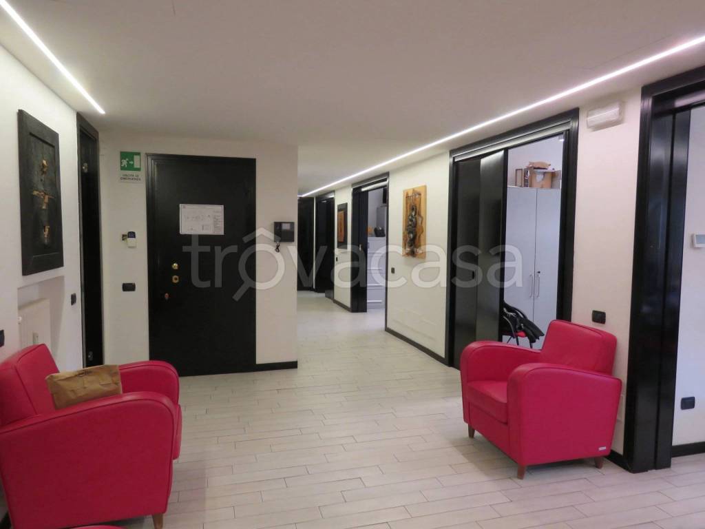 ufficio in vendita a Saronno