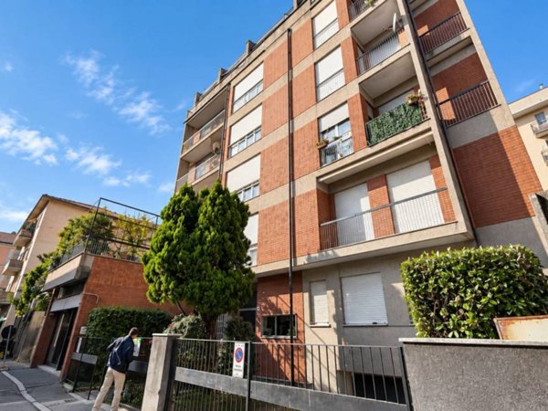 appartamento in vendita a Saronno