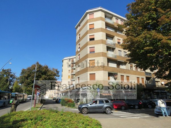 appartamento in vendita a Saronno