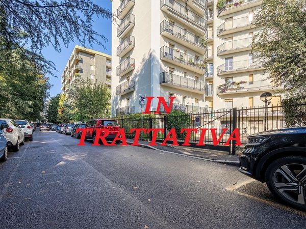 appartamento in vendita a Saronno in zona Campo dei Fiori
