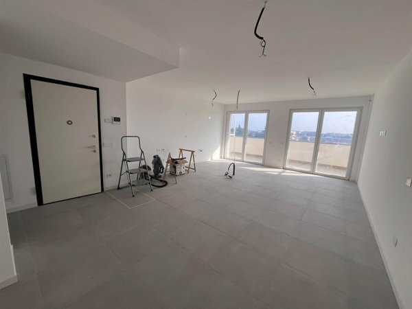 appartamento in vendita a Saronno in zona Dal Pozzo