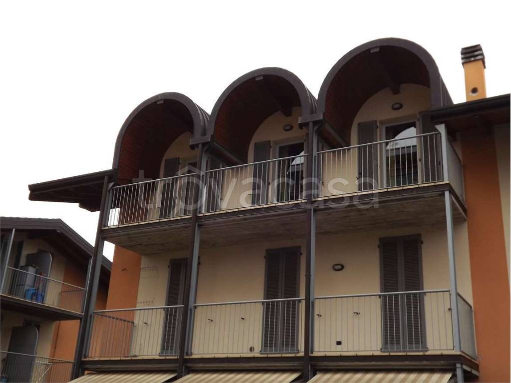 appartamento in vendita a Sesto Calende