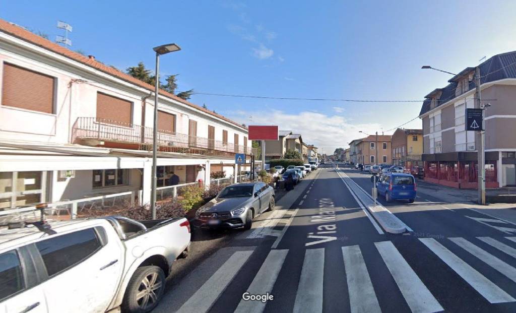 negozio in vendita a Sesto Calende