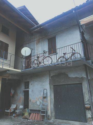 appartamento in vendita a Sesto Calende