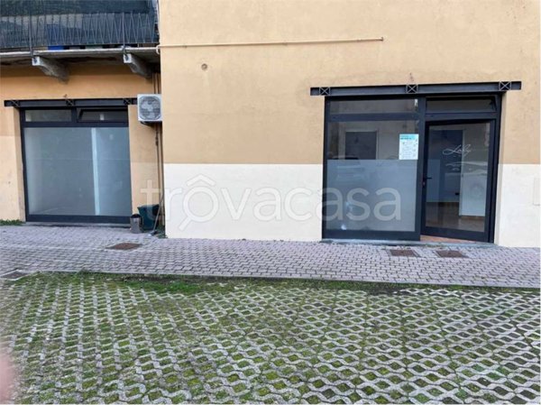 trivano in vendita a Sesto Calende