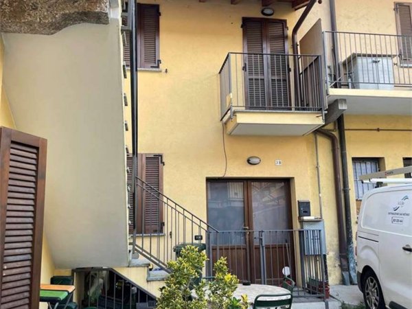 appartamento in vendita a Sesto Calende