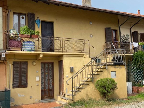 appartamento in vendita a Sesto Calende