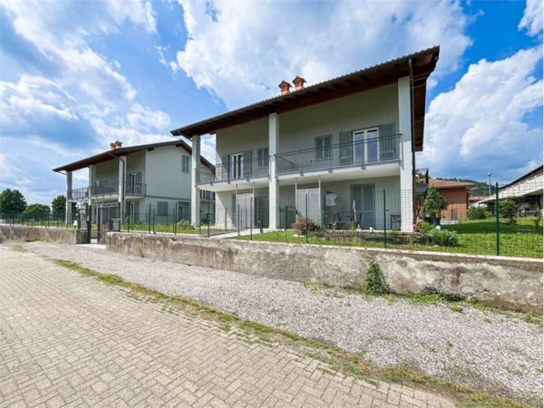 appartamento in vendita a Sesto Calende