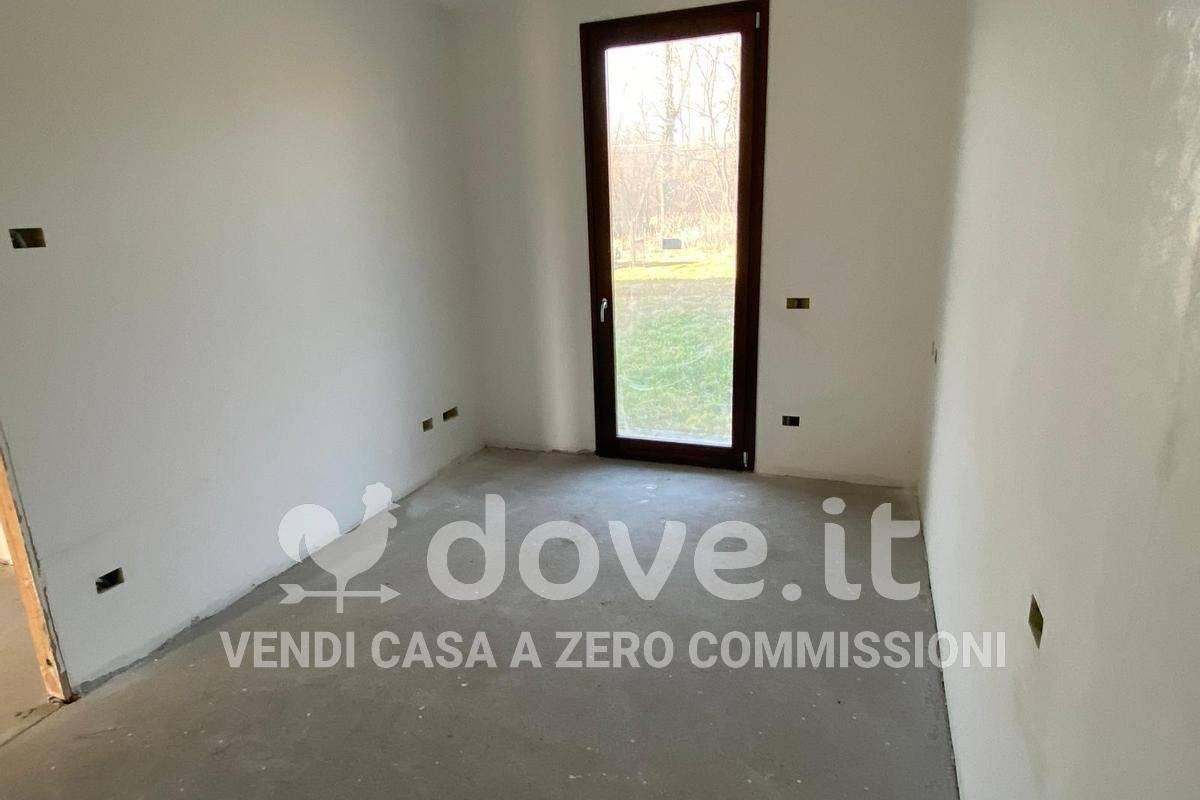 appartamento in vendita a Sesto Calende
