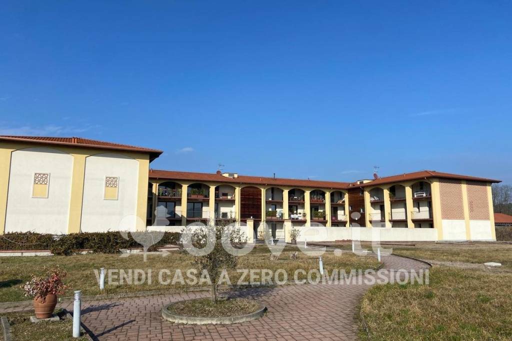 appartamento in vendita a Sesto Calende