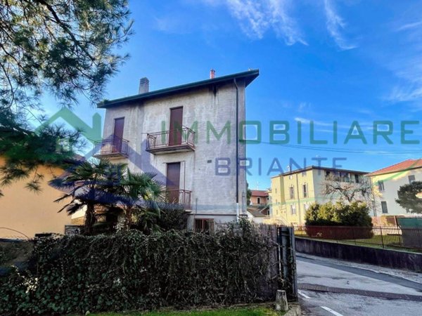 appartamento in vendita a Sesto Calende