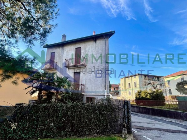 appartamento in vendita a Sesto Calende