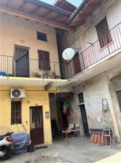 appartamento in vendita a Sesto Calende