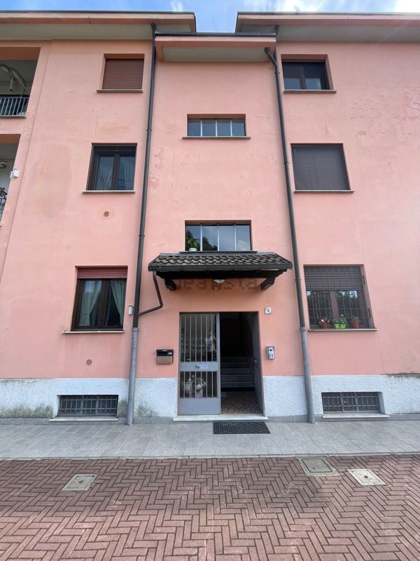 appartamento in vendita a Sesto Calende