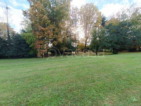 terreno agricolo in vendita a Sesto Calende